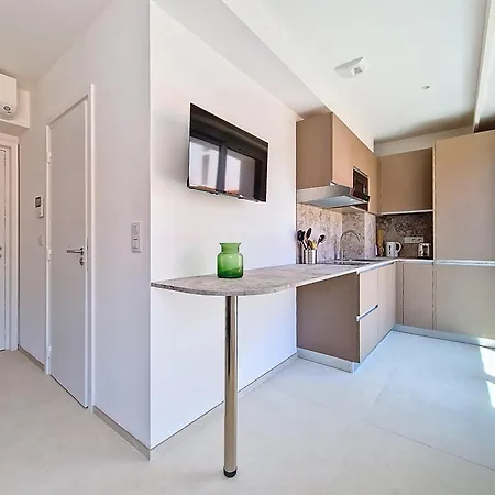 Nestor&jeeves -studio Sienne - Nice, Ac, Walk To Apartmán *